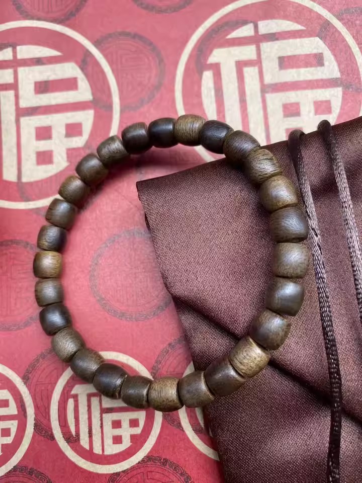 沉香桶珠手串